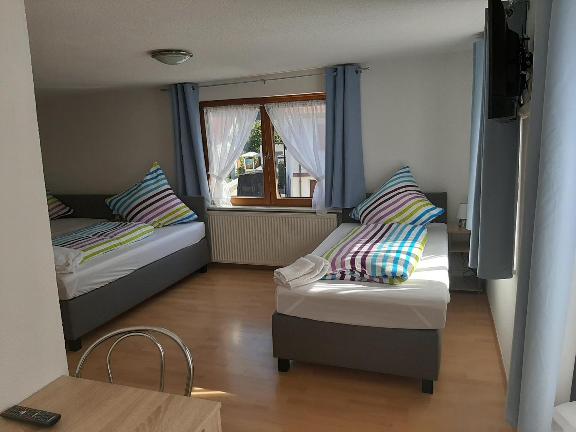 Gaestehaus Pension Waldhorn Weilen unter den Rinnen 외부 사진